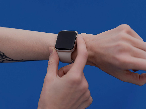 Новые смарт-часы Xiaomi Mi Band 9